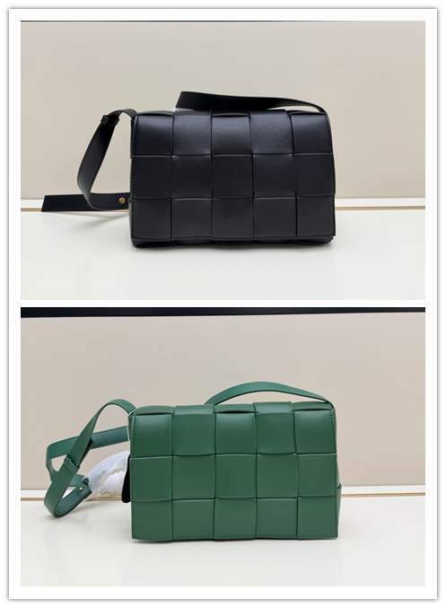Picture of Bottega Veneta Handbags _SKUfw232840544fw